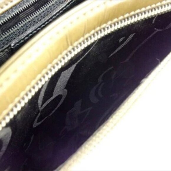 Salvatore Ferragamo Shoulder bag Brown Beige Enamel leather Authentic Used F1460 - Picture 10 of 11